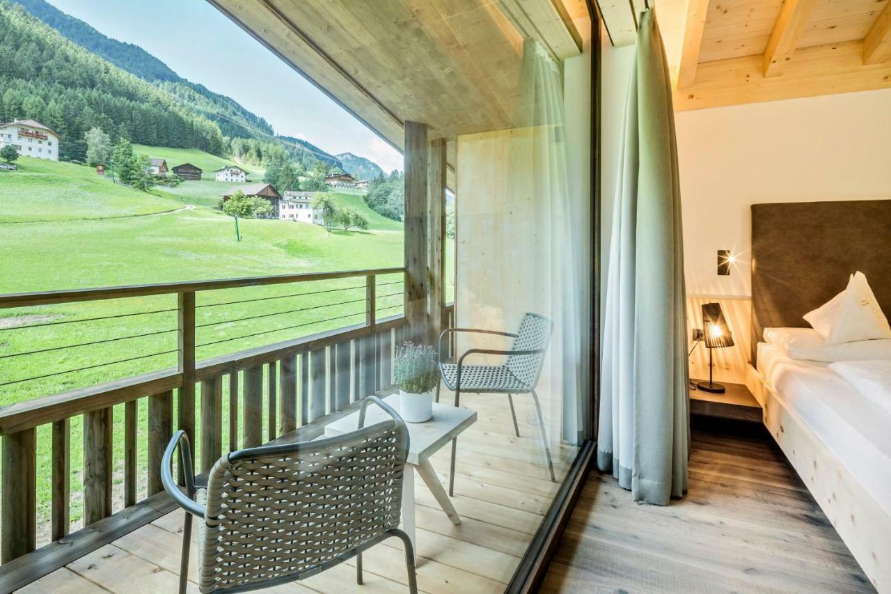 Pra Palmer The Green B&B Ortisei Bagian luar foto